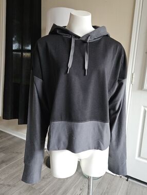 Sendara Colorblock Hoodie Size M Black/Gray